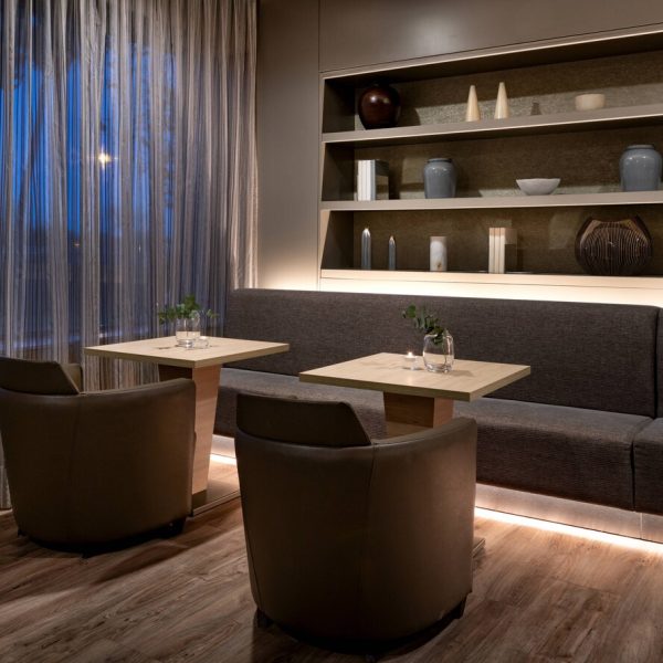 hevhu-lounge-8539-hor-clsc