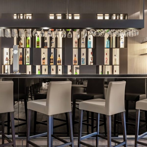 hevhu-lounge-8588-hor-clsc_1